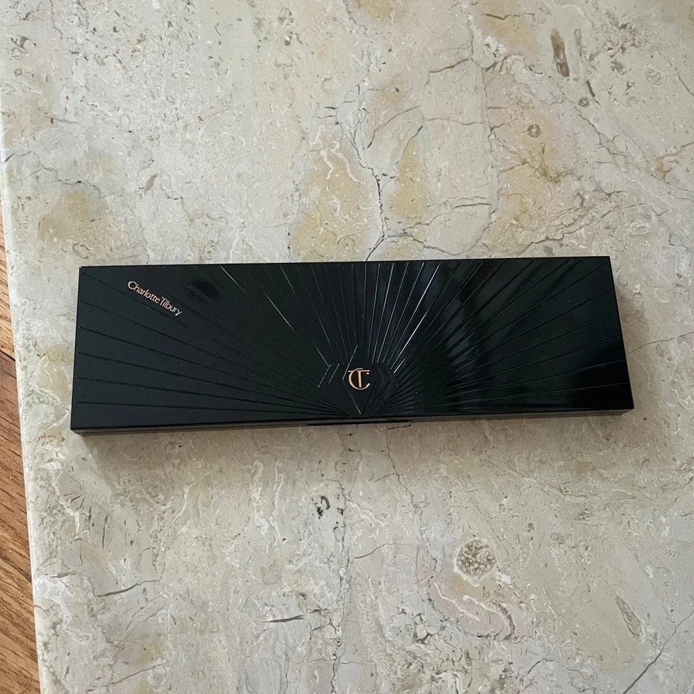 Charlotte Tilbury smokey eyes